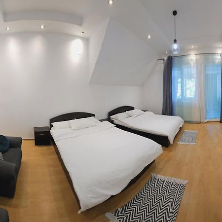 Hillside Hotel Oradea Luaran gambar