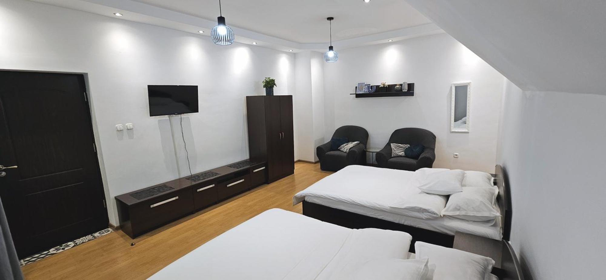 Hillside Hotel Oradea Luaran gambar