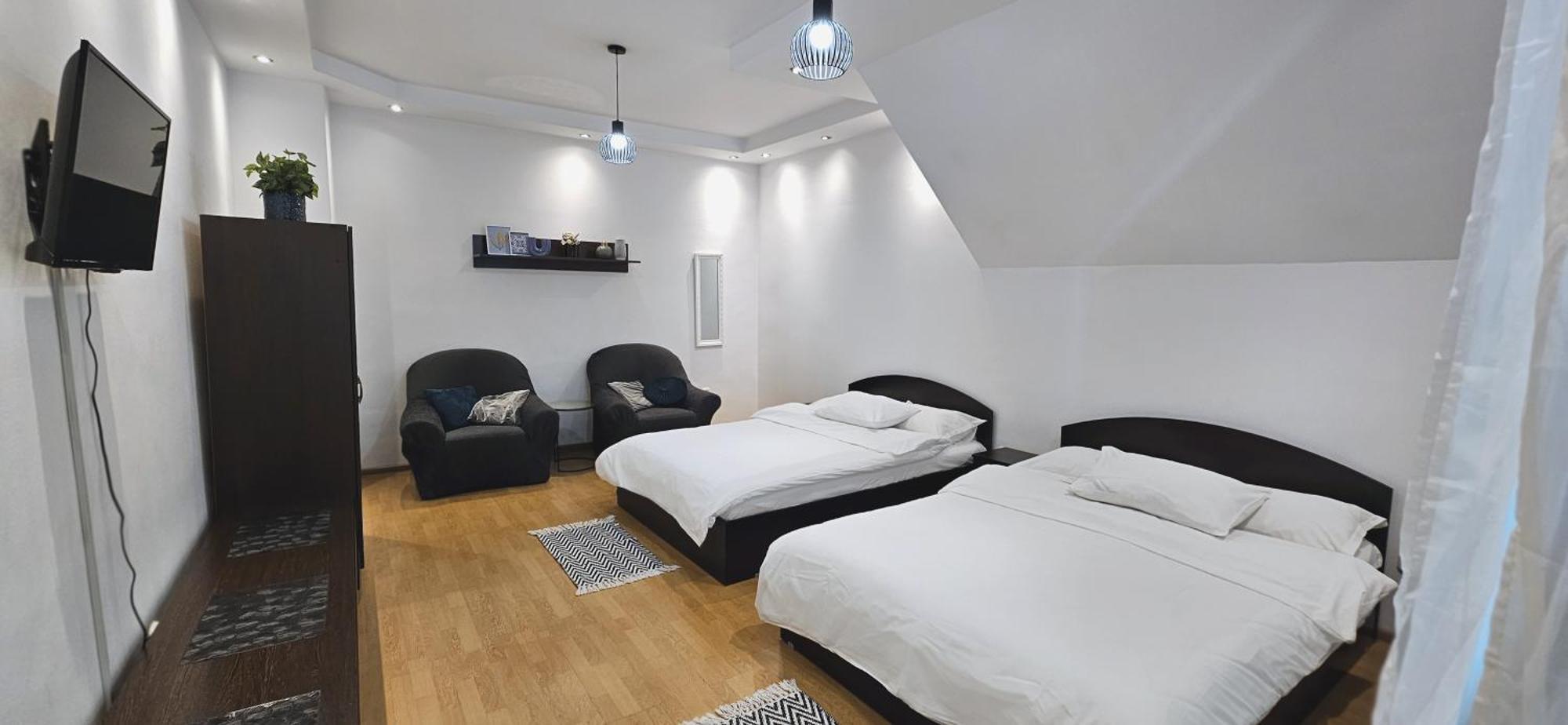 Hillside Hotel Oradea Luaran gambar