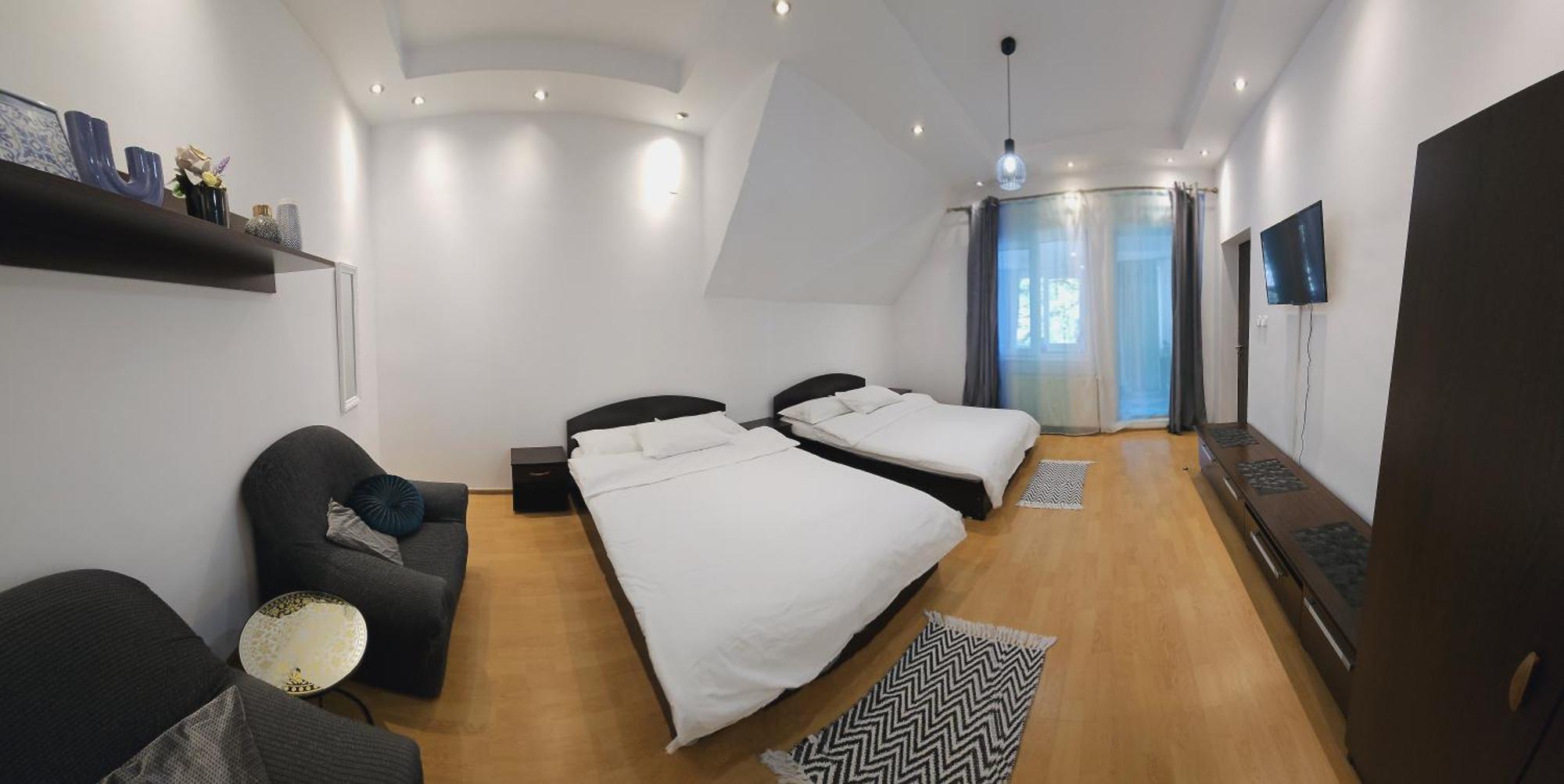 Hillside Hotel Oradea Luaran gambar