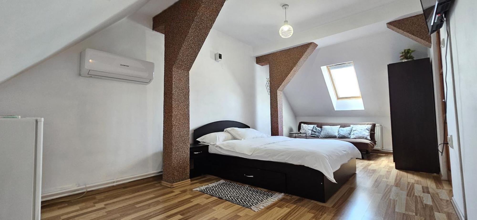 Hillside Hotel Oradea Luaran gambar